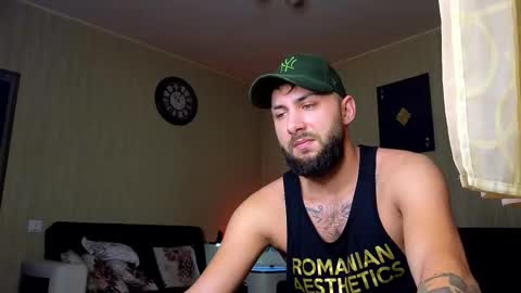 Snapshot of jamienoxus chatting on October 2025 07:06:02 AM Robbie online show from October 2025 07:06:02 AM