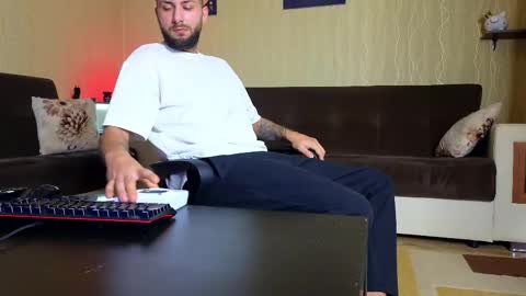 Snapshot of jamienoxus chatting on October 2025 08:48:01 AM Robbie online show from October 2025 08:48:01 AM