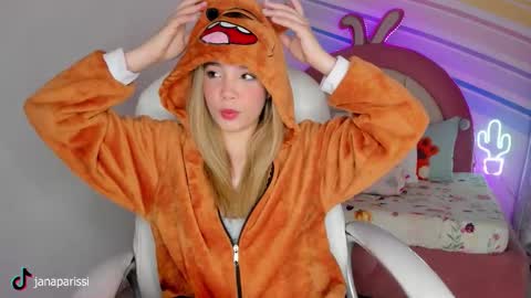 Snapshot of jana_parissi chatting on December 2025 08:37:02 PM Jana online show from December 2025 08:37:02 PM