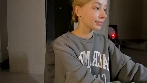 Snapshot of jane_bright chatting on February 2025 08:50:01 PM Jane online show from February 2025 08:50:01 PM