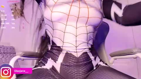 Jennifer online show from November 2025 08:27:02 PM