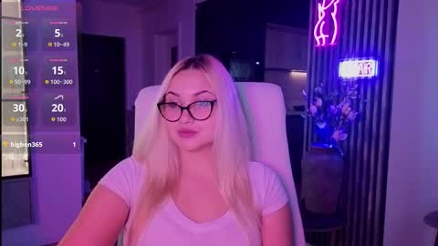 Snapshot of janemiss chatting on November 2025 02:06:02 PM Jane online show from November 2025 02:06:02 PM