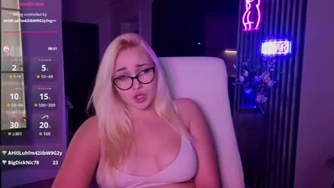 Snapshot of janemiss chatting on November 2025 05:37:02 PM Jane online show from November 2025 05:37:02 PM