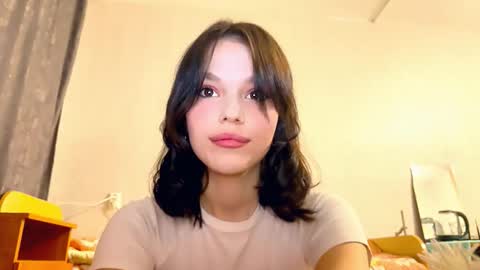 Aleksia online show from November 2025 02:39:02 PM