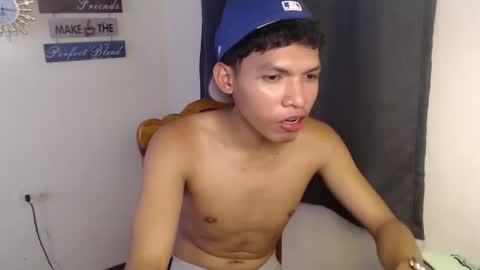 janlloyd04 online show from October 2025 08:00:01 AM