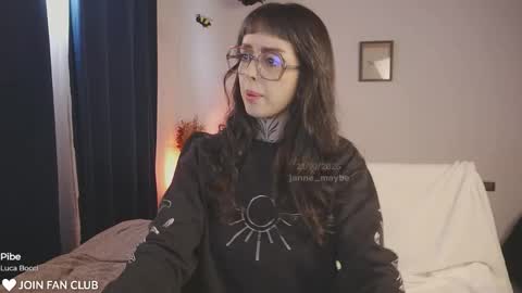 Snapshot of janne_maybe chatting on October 2025 02:51:02 PM jmaybe e online show from October 2025 02:51:02 PM