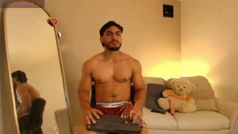 janomar01 online show from April 2026 01:36:01 PM