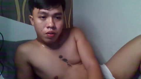 Twinkyasian online show from May 2026 02:40:01 AM