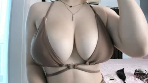 Snapshot of jap_amelle chatting on February 2025 07:05:01 AM Amelle online show from February 2025 07:05:01 AM