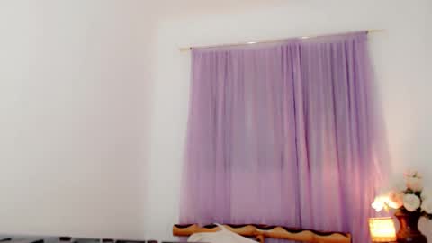 Susie--          online show from December 2024 06:31:01 PM