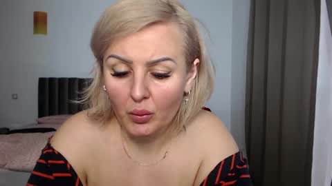 jaqueline88 online show from March 2025 03:39:01 PM