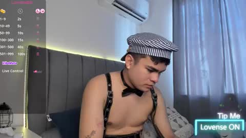 Snapshot of jarethh_ chatting on October 2025 03:02:01 PM JARETHH online show from October 2025 03:02:01 PM