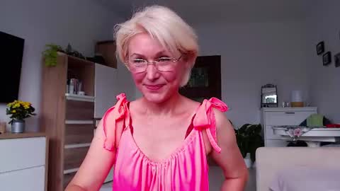 Snapshot of jasmin18v chatting on June 2026 05:50:02 AM Jasmin room for people 40 online show from June 2026 05:50:02 AM