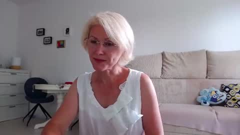 Snapshot of jasmin18v chatting on June 2026 12:55:01 PM Jasmin room for people 40 online show from June 2026 12:55:01 PM