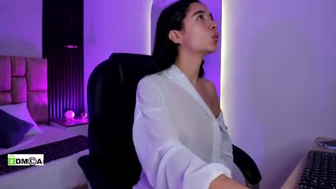 Jasmin  online show from June 2026 12:04:02 PM
