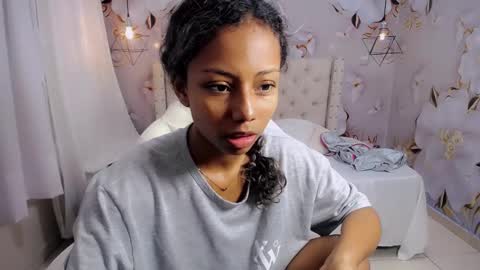 Snapshot of jasmin_brunette_ chatting on December 2024 11:33:01 AM Jasmin online show from December 2024 11:33:01 AM