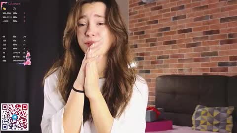 Chloe online show from September 2025 06:13:01 AM