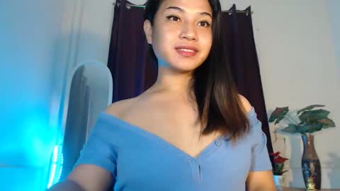 Snapshot of jasmine_arousal chatting on November 2025 03:17:01 AM JASMINE online show from November 2025 03:17:01 AM