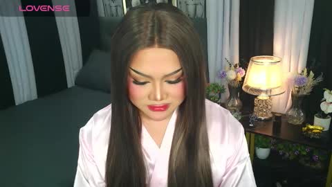 Jasmine Brandy online show from November 2025 04:06:01 PM