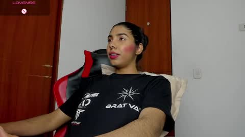 Snapshot of jasmine_bunny_ chatting on April 2026 10:36:02 PM Jasmine online show from April 2026 10:36:02 PM