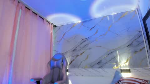 Snapshot of jasmine_hyper_1 chatting on January 2025 09:26:02 PM Jas online show from January 2025 09:26:02 PM