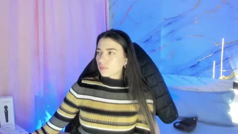 Snapshot of jasmine_hyper_1 chatting on February 2025 06:16:01 PM Jas online show from February 2025 06:16:01 PM