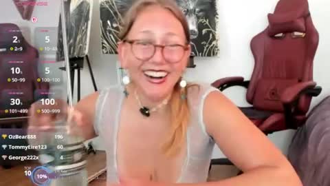 Snapshot of jasminedaze888 chatting on August 2026 12:03:02 AM Jasmine Daze online show from August 2026 12:03:02 AM
