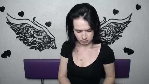 JasmineKouch online show from September 2025 05:14:01 PM