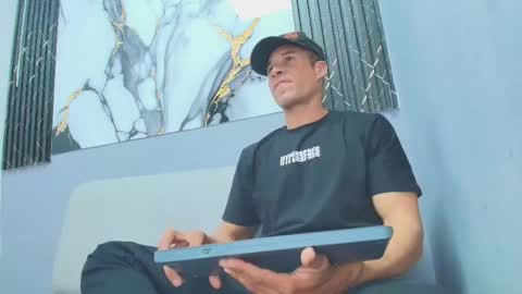 Jason online show from February 2026 07:37:01 PM