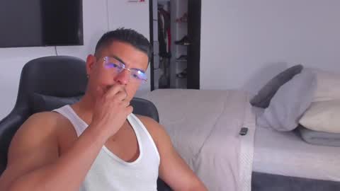 JBrooksXx online show from January 2025 08:15:02 PM