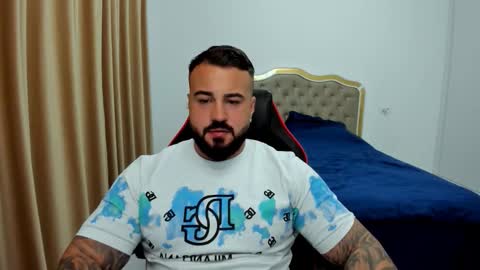  Javi  online show from October 2025 10:51:02 PM