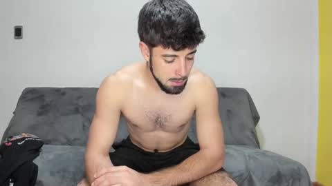 Javier  online show from April 2026 08:39:01 PM