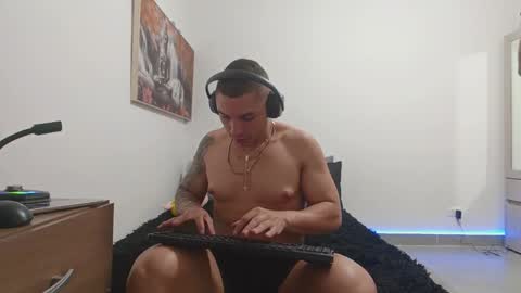 Snapshot of javiercarrera222 chatting on April 2026 12:45:02 AM Javier online show from April 2026 12:45:02 AM
