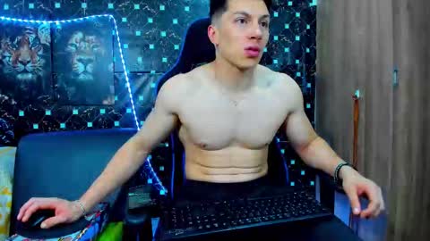 Javier online show from September 2025 01:20:02 AM