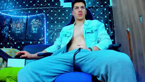 Javier online show from September 2025 11:30:01 PM