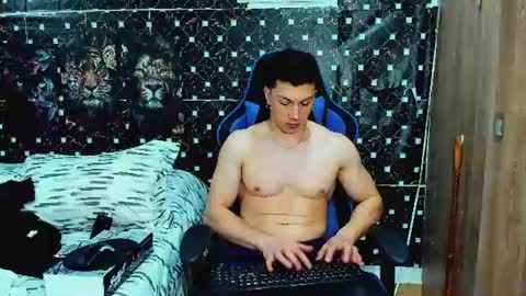 Javier online show from June 2026 01:23:02 AM