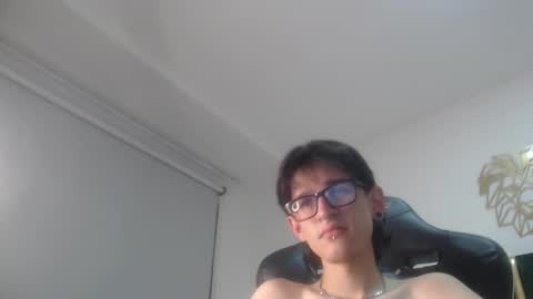 Snapshot of jax25_os chatting on October 2025 08:39:02 PM jax25_os online show from October 2025 08:39:02 PM