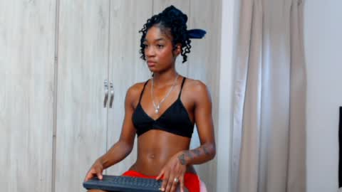 Snapshot of jax_f00x chatting on April 2026 09:39:33 PM jax_f00x online show from April 2026 09:39:33 PM