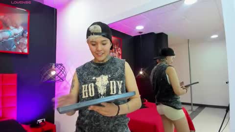 Snapshot of jaxwolf_ chatting on March 2026 03:56:01 AM JAX online show from March 2026 03:56:01 AM