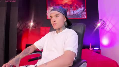 Snapshot of jaxwolf_ chatting on March 2026 03:34:01 AM JAX online show from March 2026 03:34:01 AM