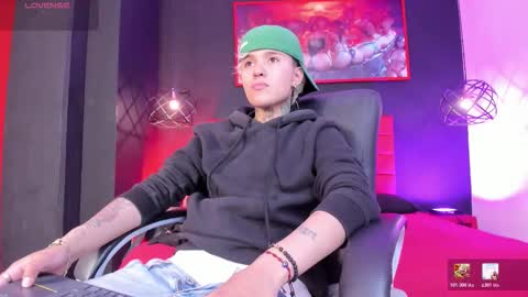 Snapshot of jaxwolf_ chatting on March 2026 03:44:01 AM JAX online show from March 2026 03:44:01 AM