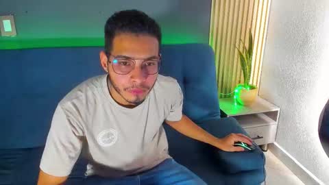 Snapshot of jay_brown69 chatting on December 2025 08:16:02 PM jay_brown69 online show from December 2025 08:16:02 PM