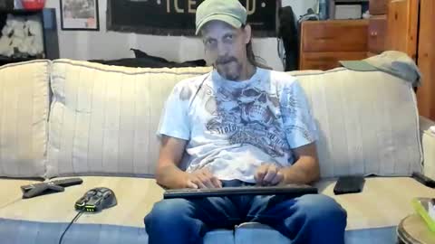 Snapshot of jay_short7863 chatting on June 2026 06:03:02 AM O F jay short786 online show from June 2026 06:03:02 AM