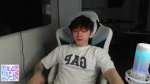 Jayce online show from April 2026 01:43:01 AM