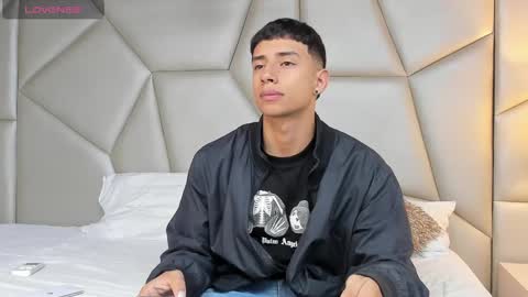 Snapshot of jaze_bradley chatting on February 2025 11:22:02 AM jaze_bradley online show from February 2025 11:22:02 AM