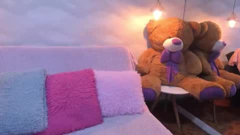 Snapshot of jazlin_angels chatting on September 2025 05:13:01 AM JAZLIN ANGELS online show from September 2025 05:13:01 AM