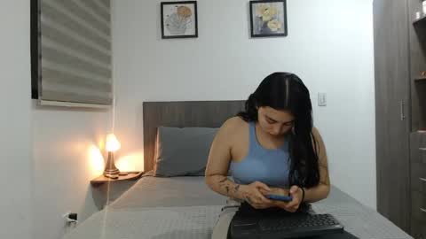 Jazmin and Scarlett online show from May 2026 06:53:01 AM