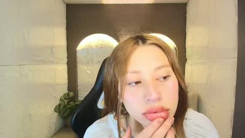 Jazmin online show from February 2026 03:01:02 AM