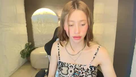 Jazmin online show from February 2026 03:10:01 AM