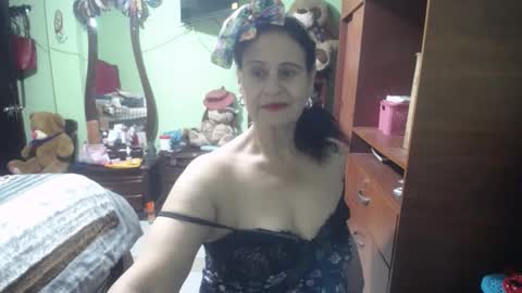 Snapshot of jazmin_rios chatting on October 2025 11:19:01 AM jazmim online show from October 2025 11:19:01 AM